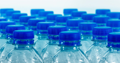 Informe Revela el Fracàs en la Recollida d’Ampolles de Plàstic a Espanya: Només un 36% en 2021